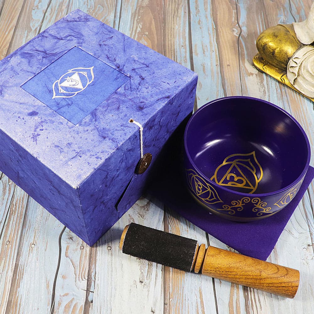 Third Eye Cobalt Chakra Singing Bowl Gift Set (Medium)
