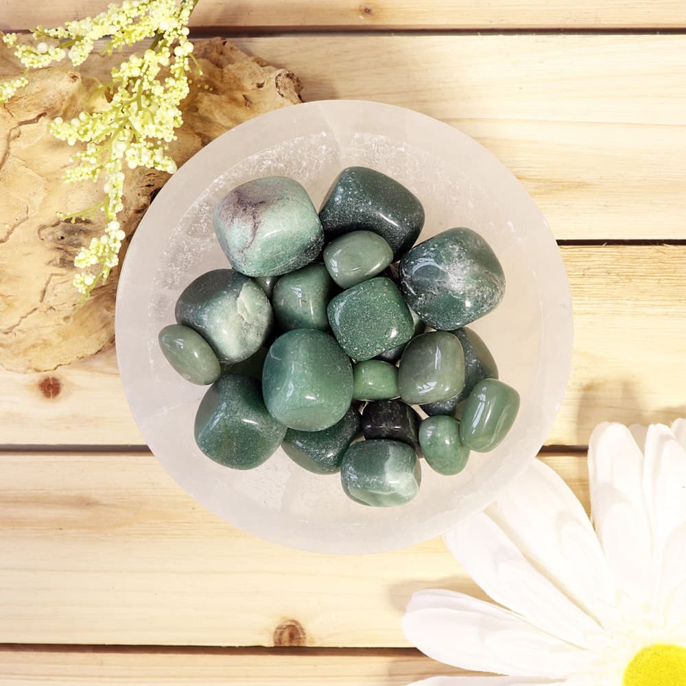 Green Aventurine Tumbled Stones (1 lb)