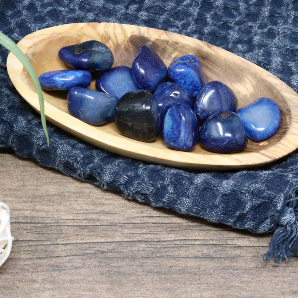 Blue Agate Tumbled Stones (1 lb)