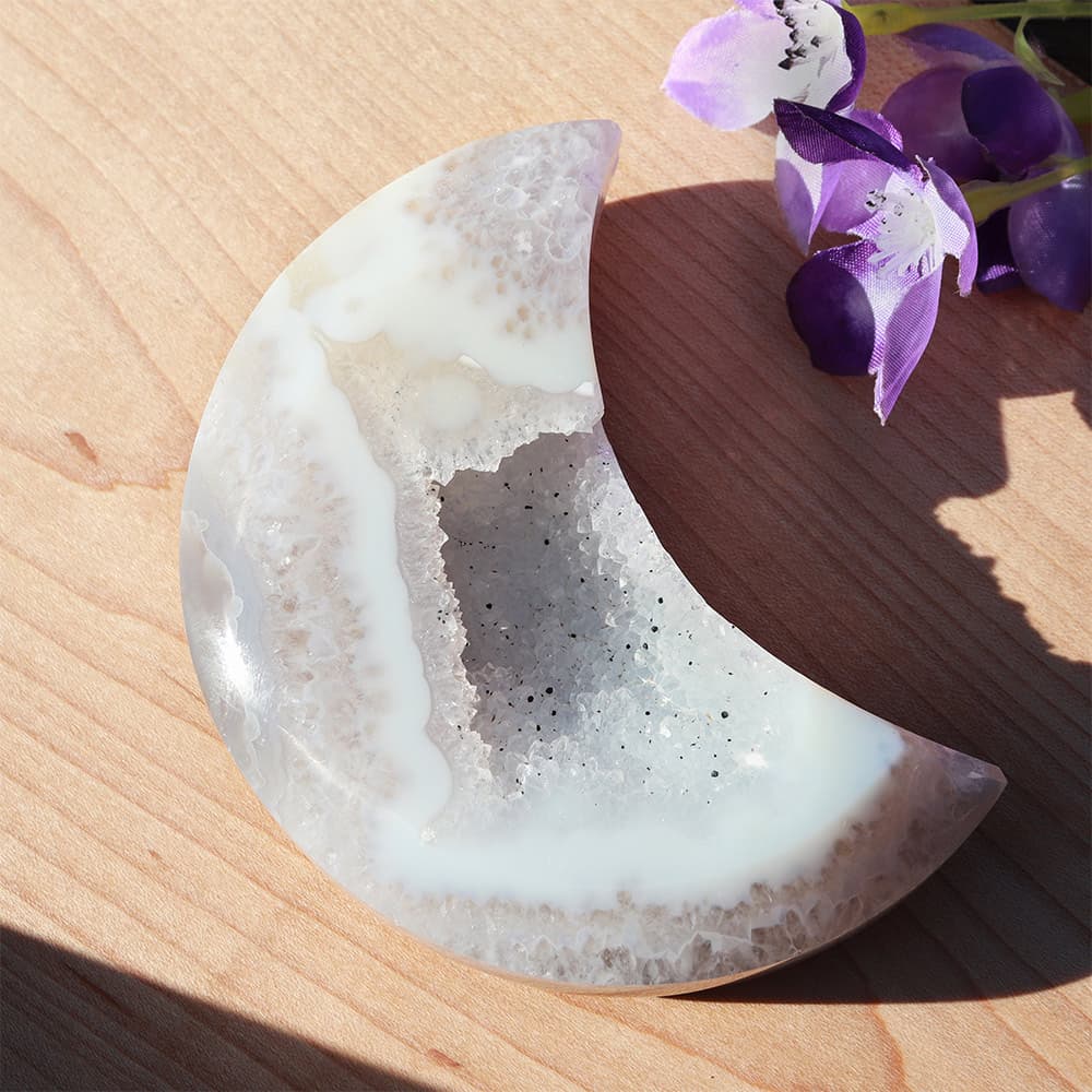 Druzy Agate Moon (Sold/lb)