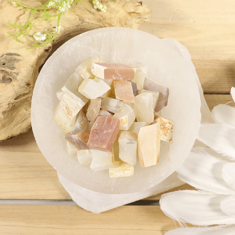 1/4 lb Moonstone Raw Chips