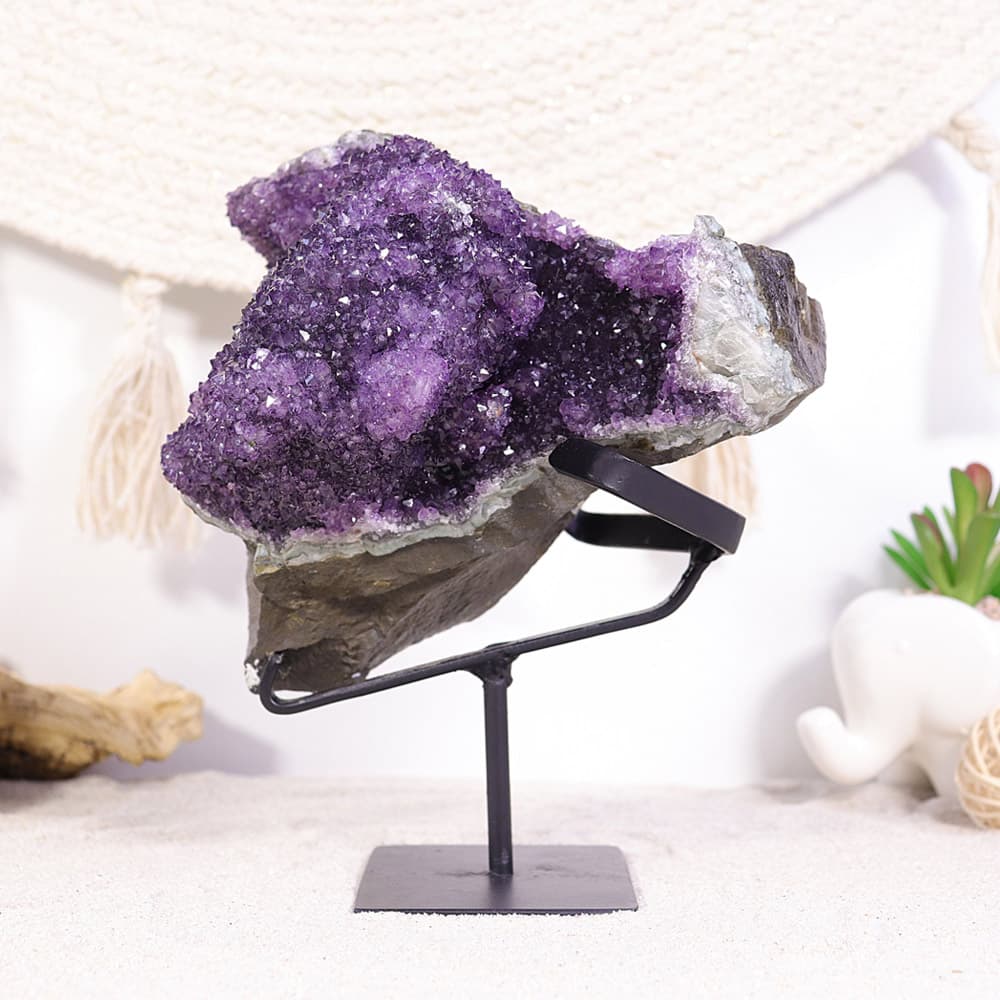 Purple Amethyst with Metal Stand (MBUC46)
