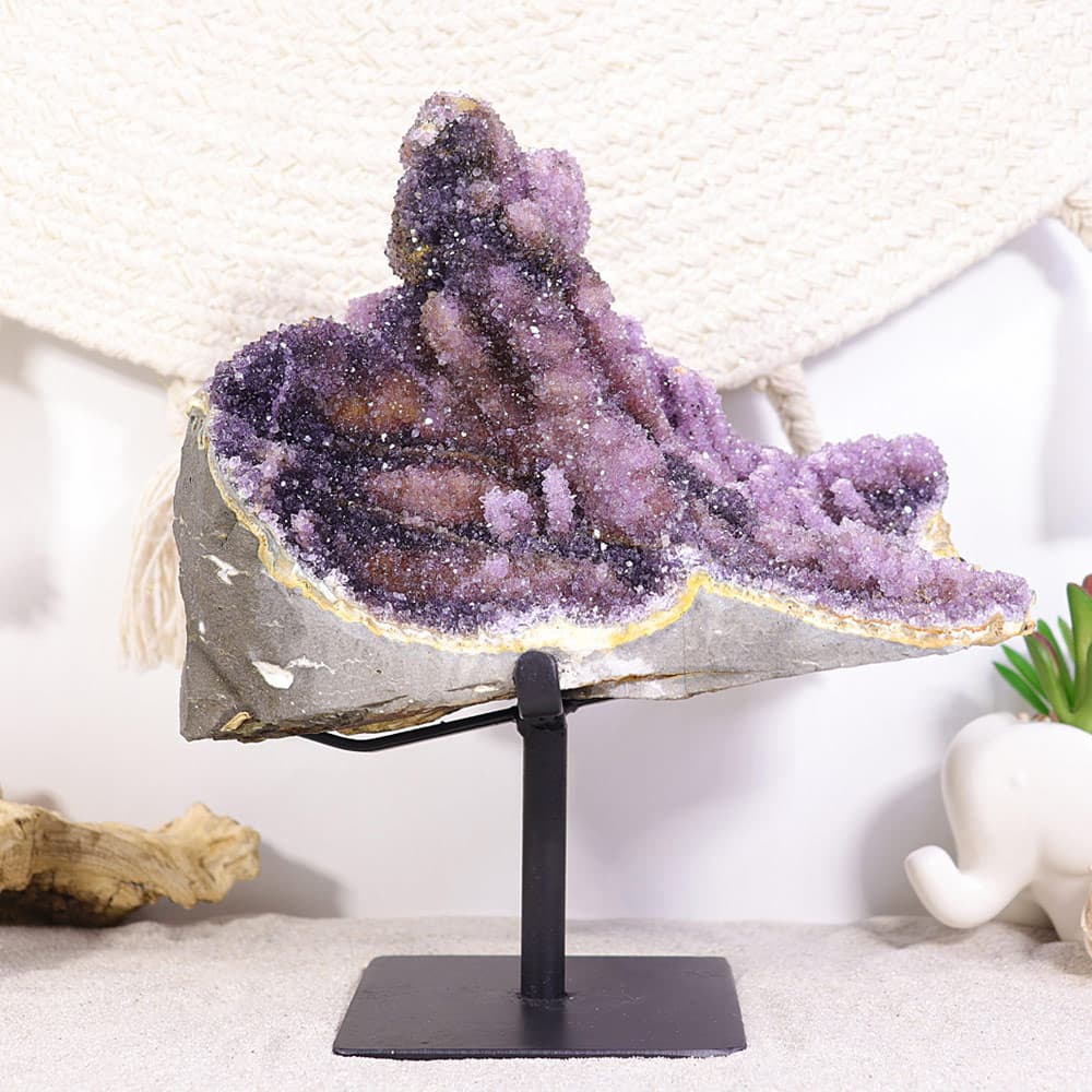 Light Purple Amethyst with Metal Stand (MBUC59)